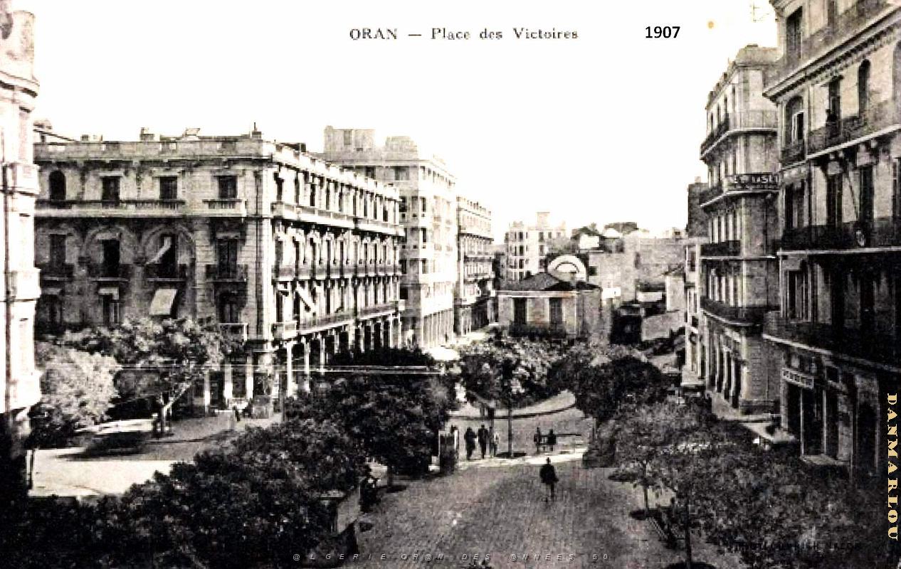 Oran - Place des Victoires - 1907.jpg